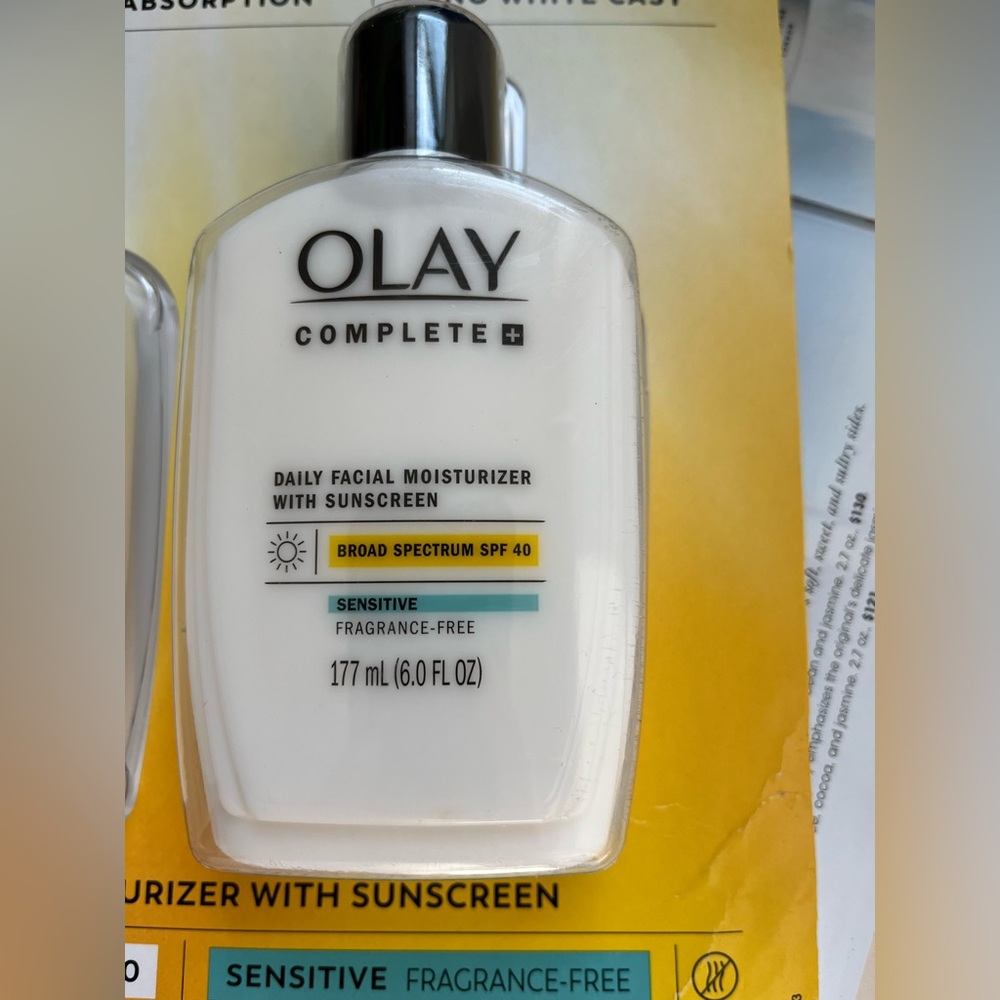 Olay complete daily facial moisturizer with sunscreen. 6 ounce seal exp 2026